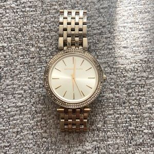MICHAEL KORS GOLD WATCH